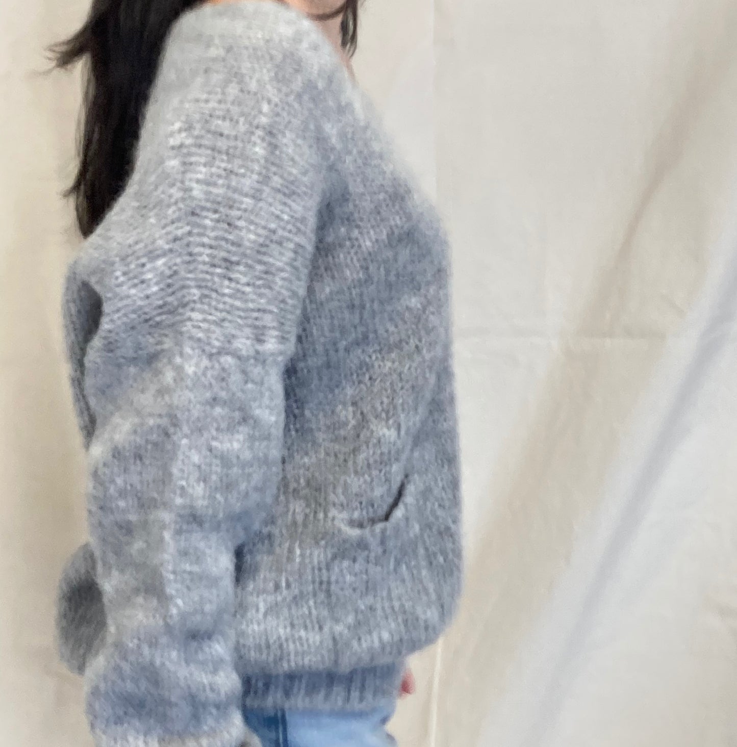 CAITLIN V-neck sweater